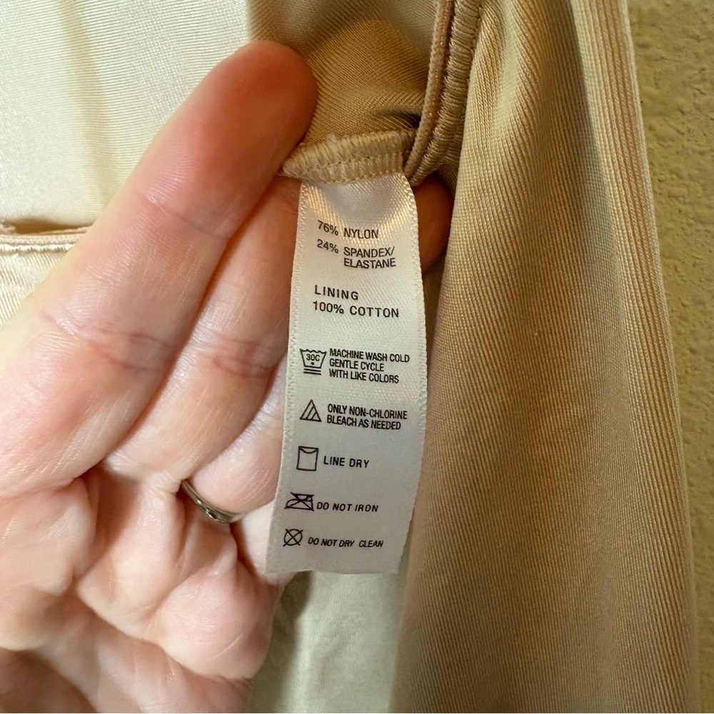 SPANX Light Tan Shapewear Bodysuit Size Medium - Picture 6 of 6